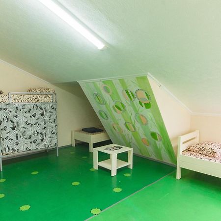 Lucky Hostel На Крещатике Kiev Buitenkant foto