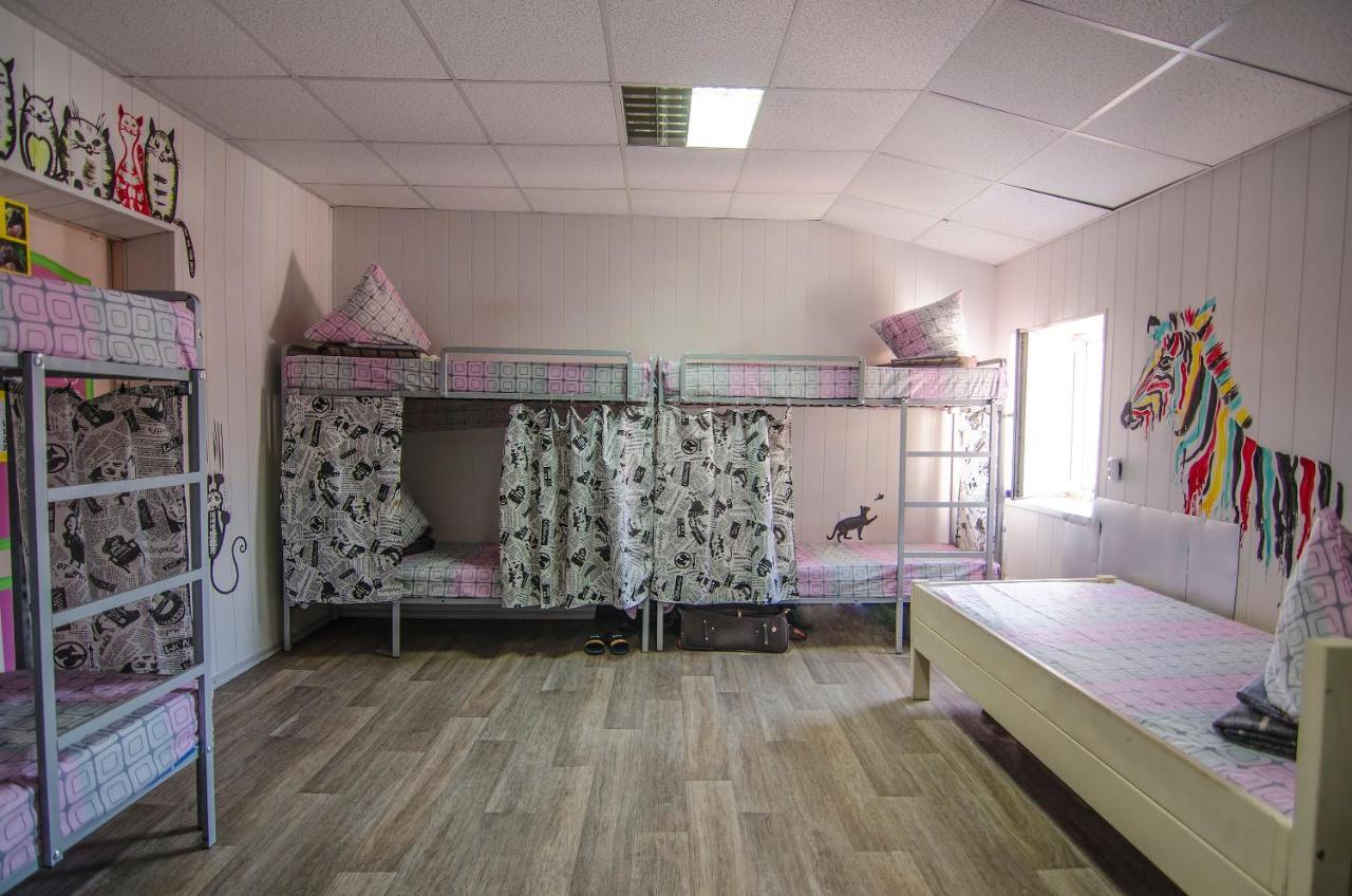 Lucky Hostel На Крещатике Kiev Buitenkant foto