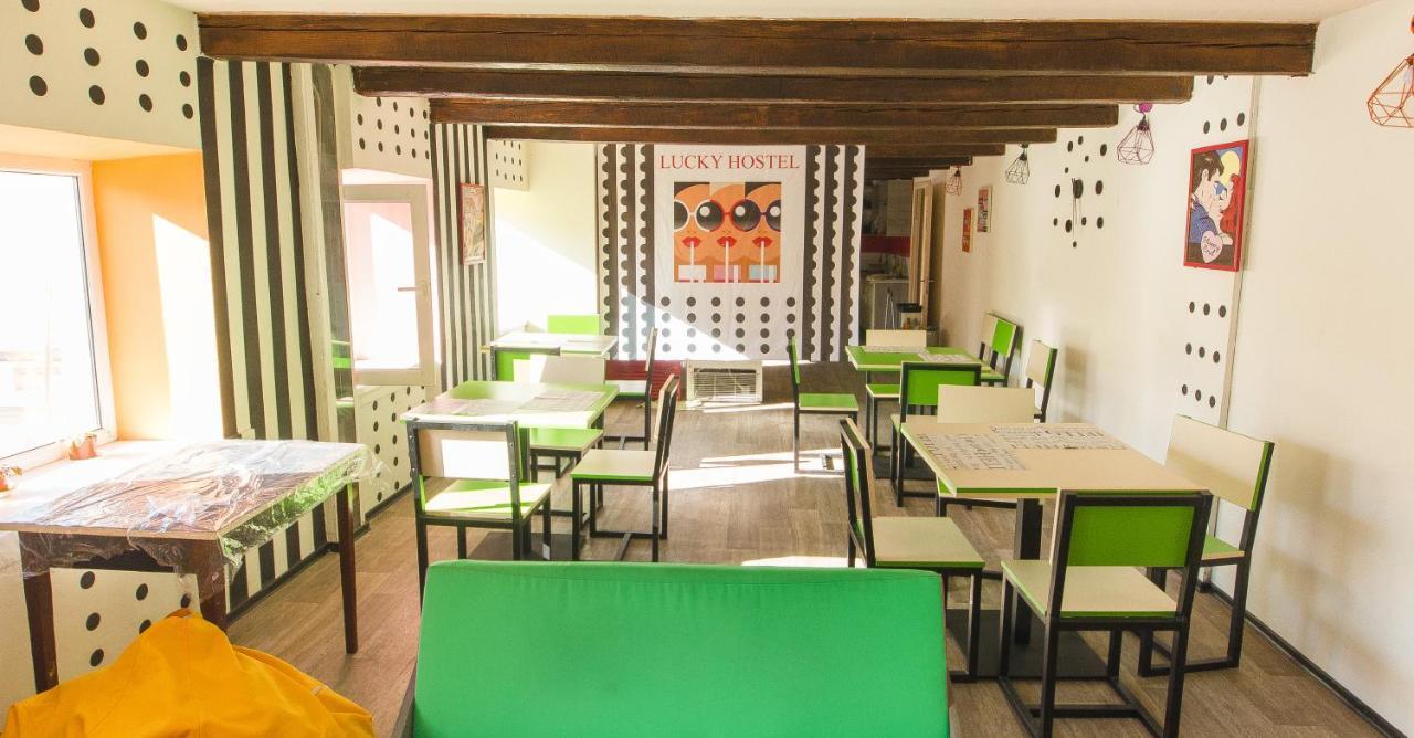 Lucky Hostel На Крещатике Kiev Buitenkant foto