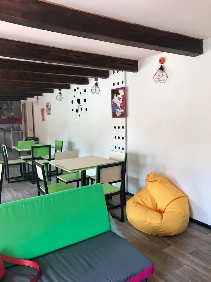 Lucky Hostel На Крещатике Kiev Buitenkant foto